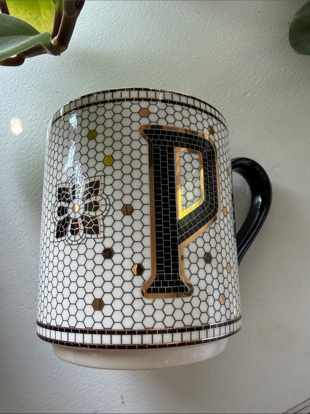 Anthropologie Bistro Mosaic Tile Monogram Mug Letter “P” Black White Gold